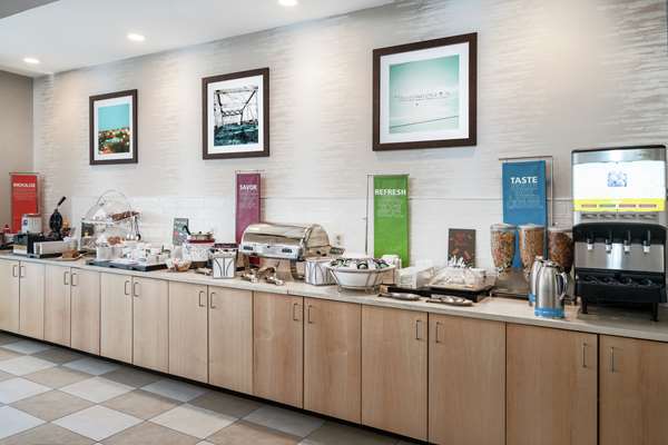 Amenities - Hampton Inn & Suites Franklin - I-65, Exit 68