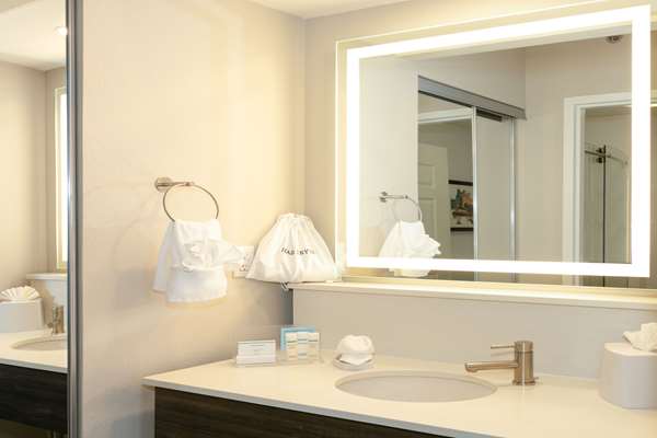  - Hampton Inn & Suites Green Hills Nashville - I-440, Exit 3