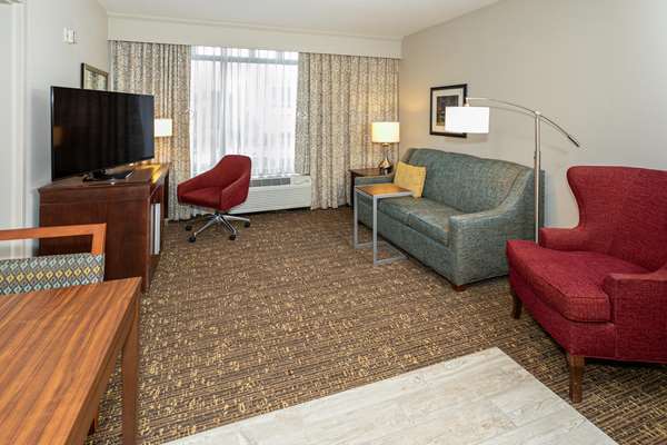  - Hampton Inn & Suites Green Hills Nashville - I-440, Exit 3