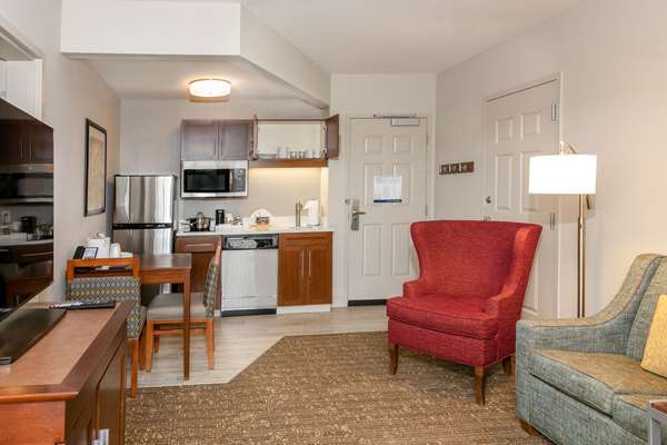  - Hampton Inn & Suites Green Hills Nashville - I-440, Exit 3