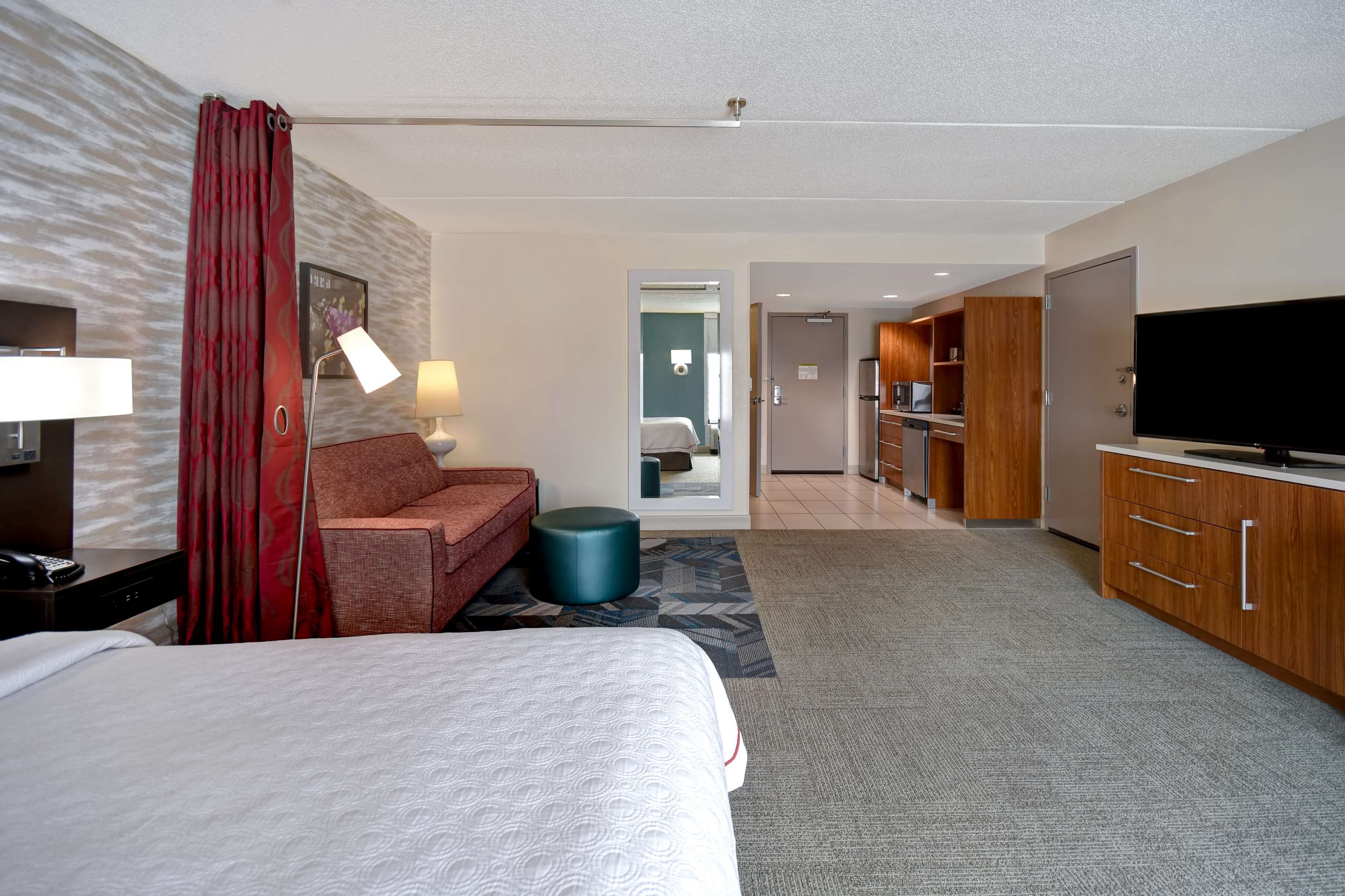 Guest room