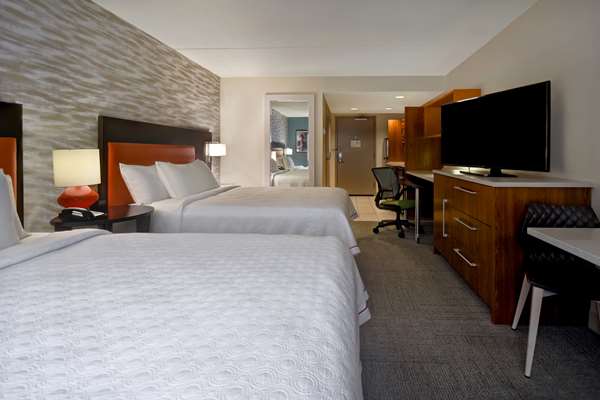  - Home2 Suites by Hilton Vanderbilt Nashville - I-40 & I-65, Exit 209