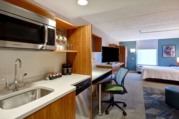  - Home2 Suites by Hilton Vanderbilt Nashville - I-40 & I-65, Exit 209