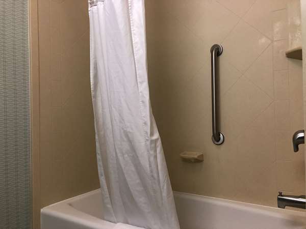  - Hampton Inn & Suites Opryland Nashville