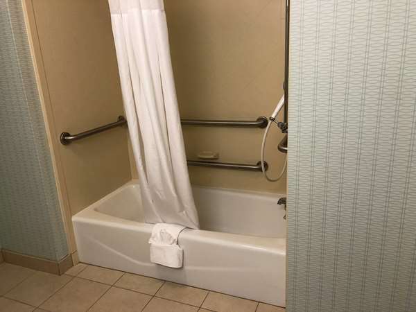  - Hampton Inn & Suites Opryland Nashville