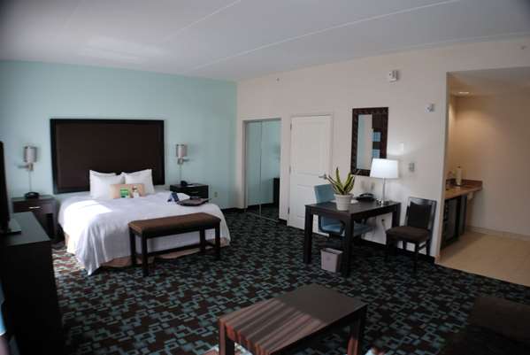  - Hampton Inn & Suites Opryland Nashville