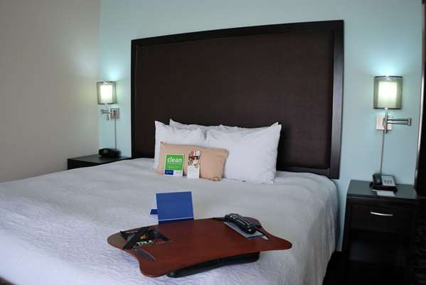  - Hampton Inn & Suites Opryland Nashville