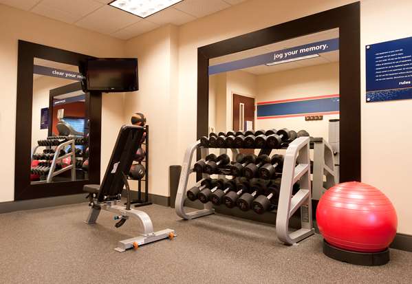 Fitness/ Exercise Room - Hampton Inn & Suites Vanderbilt University Nashville