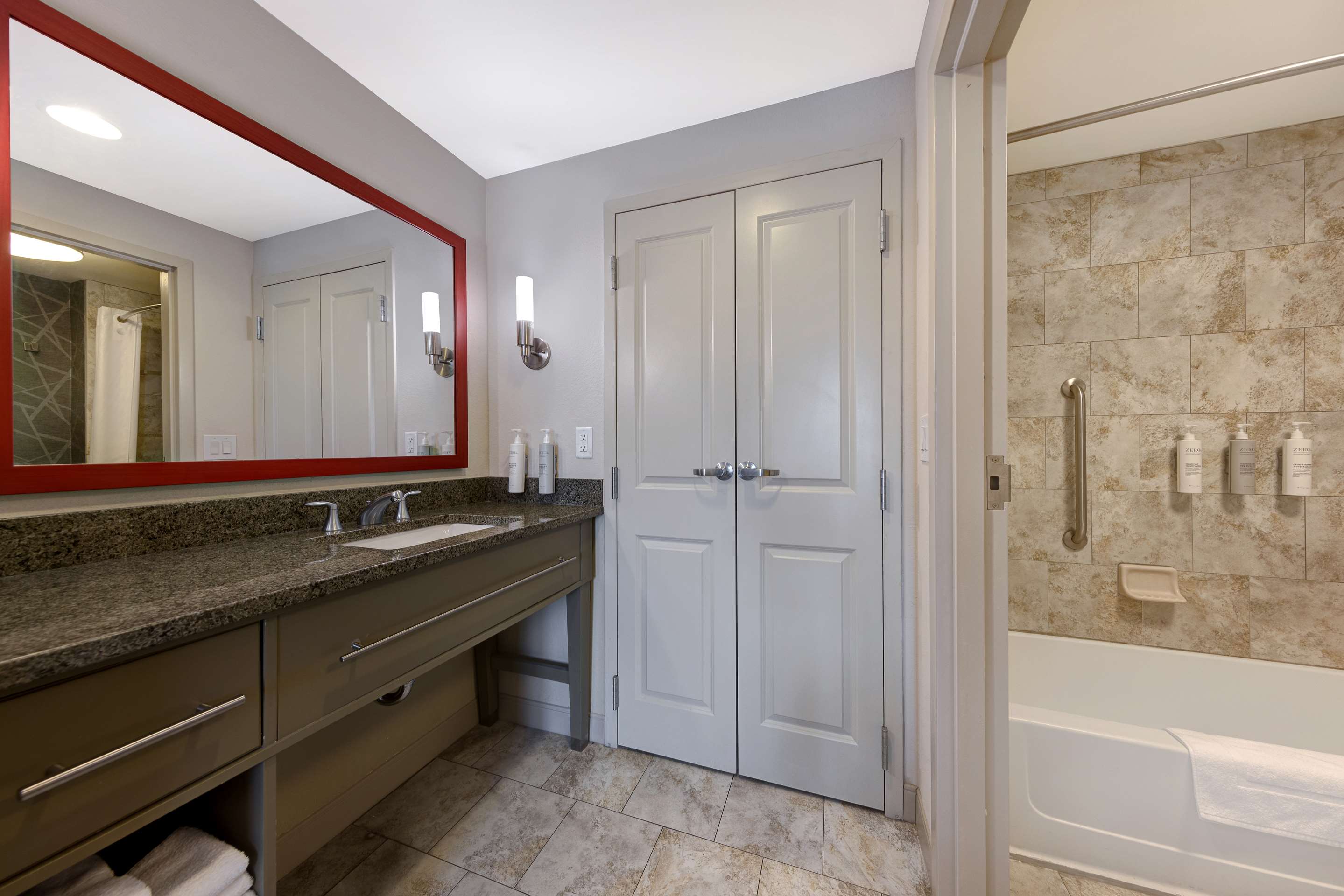 Guest room bath