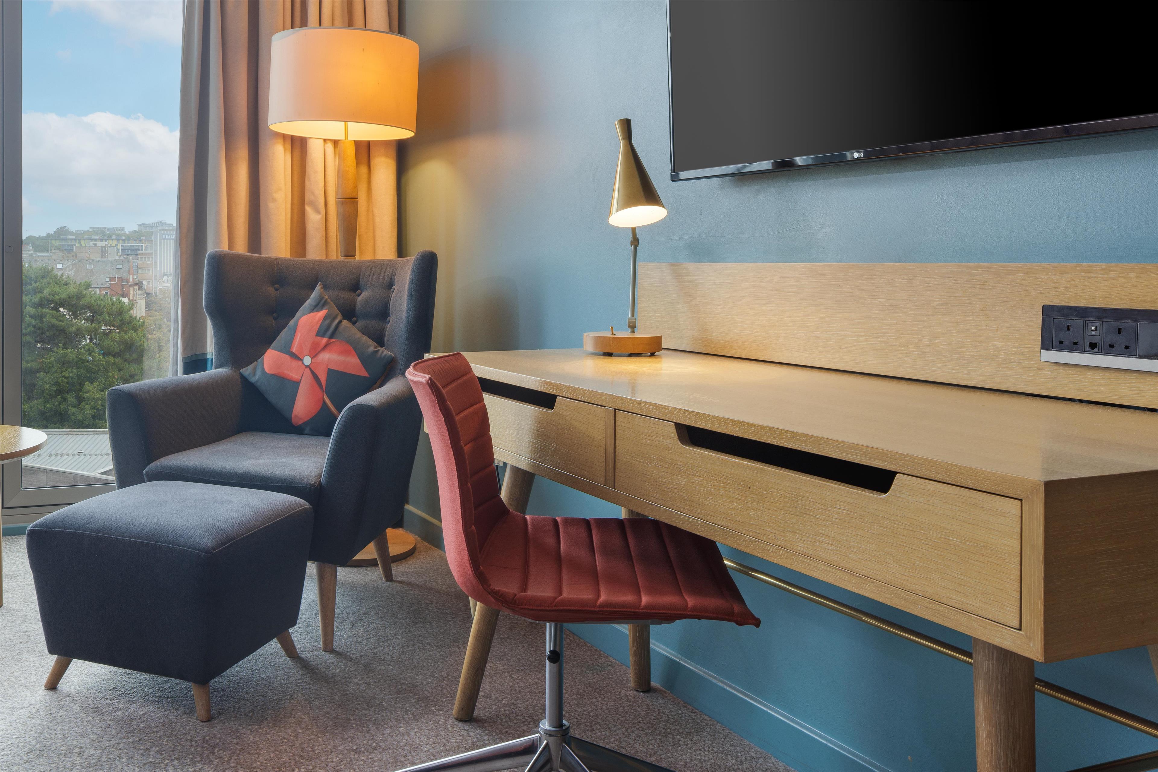 Hilton Bournemouth Room Type - TWIN GUEST ROOM