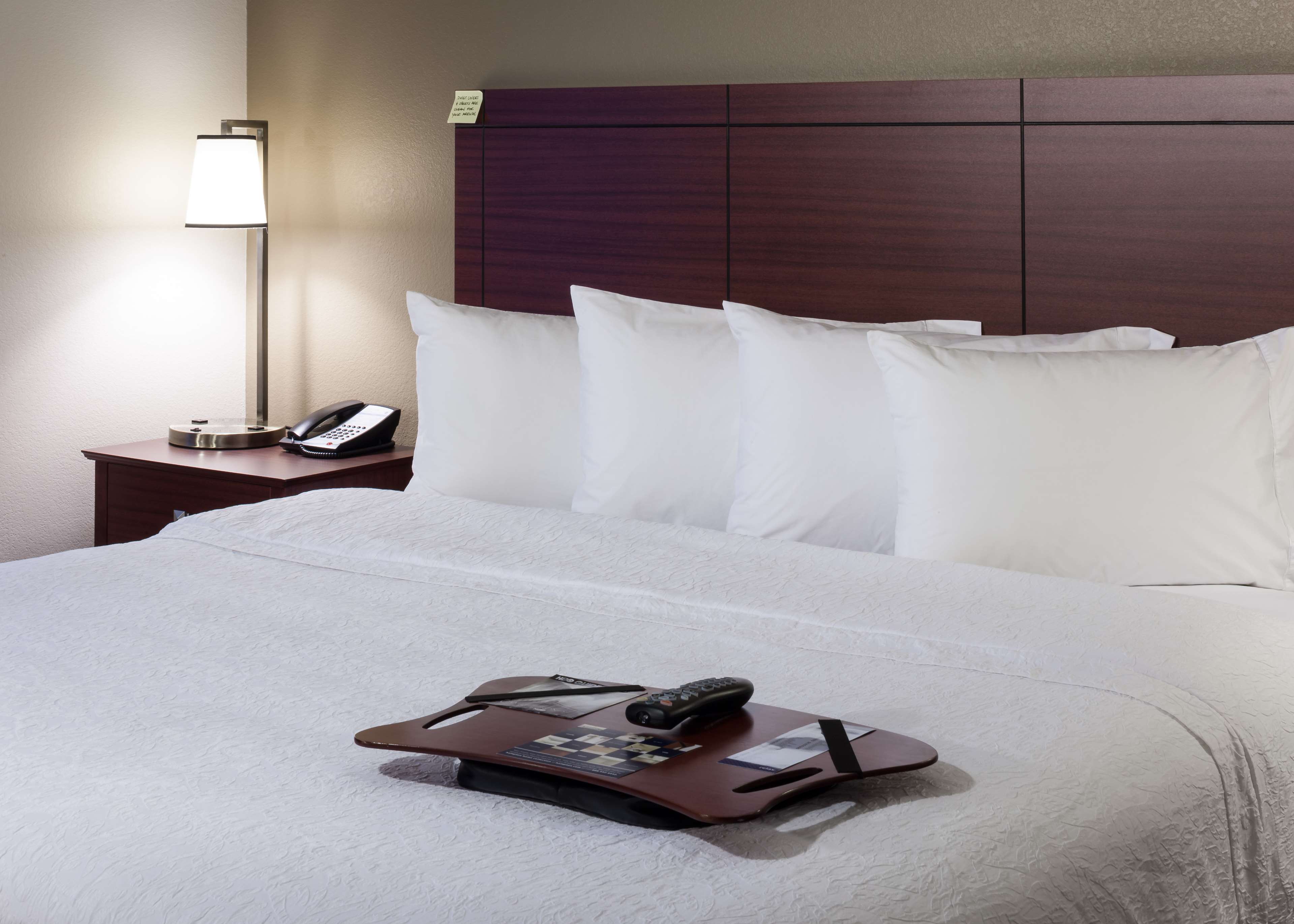 Hampton Inn & Suites Boise-Downtown Room Type - 1 KNG HEARING ACC NOSMOK