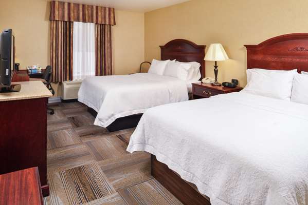  - Hampton Inn & Suites Meridian - I-84, Exit 46