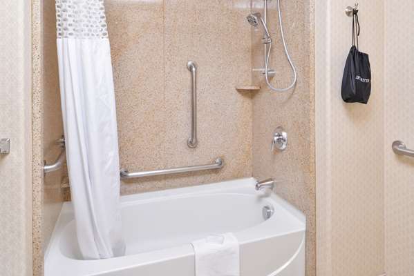  - Hampton Inn & Suites Meridian - I-84, Exit 46