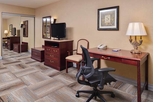  - Hampton Inn & Suites Meridian - I-84, Exit 46