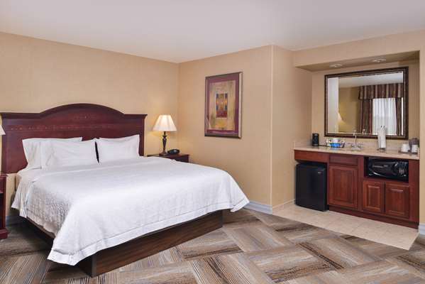  - Hampton Inn & Suites Meridian - I-84, Exit 46