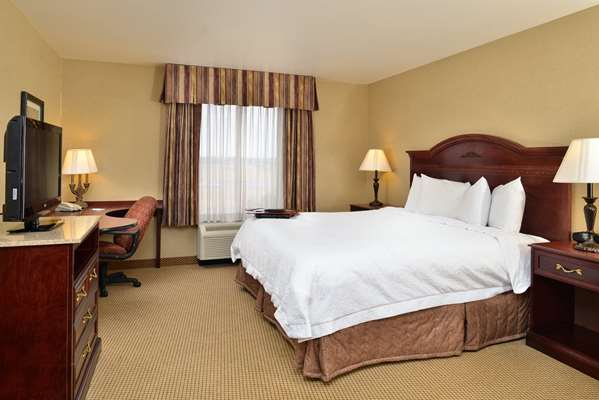  - Hampton Inn & Suites Meridian - I-84, Exit 46