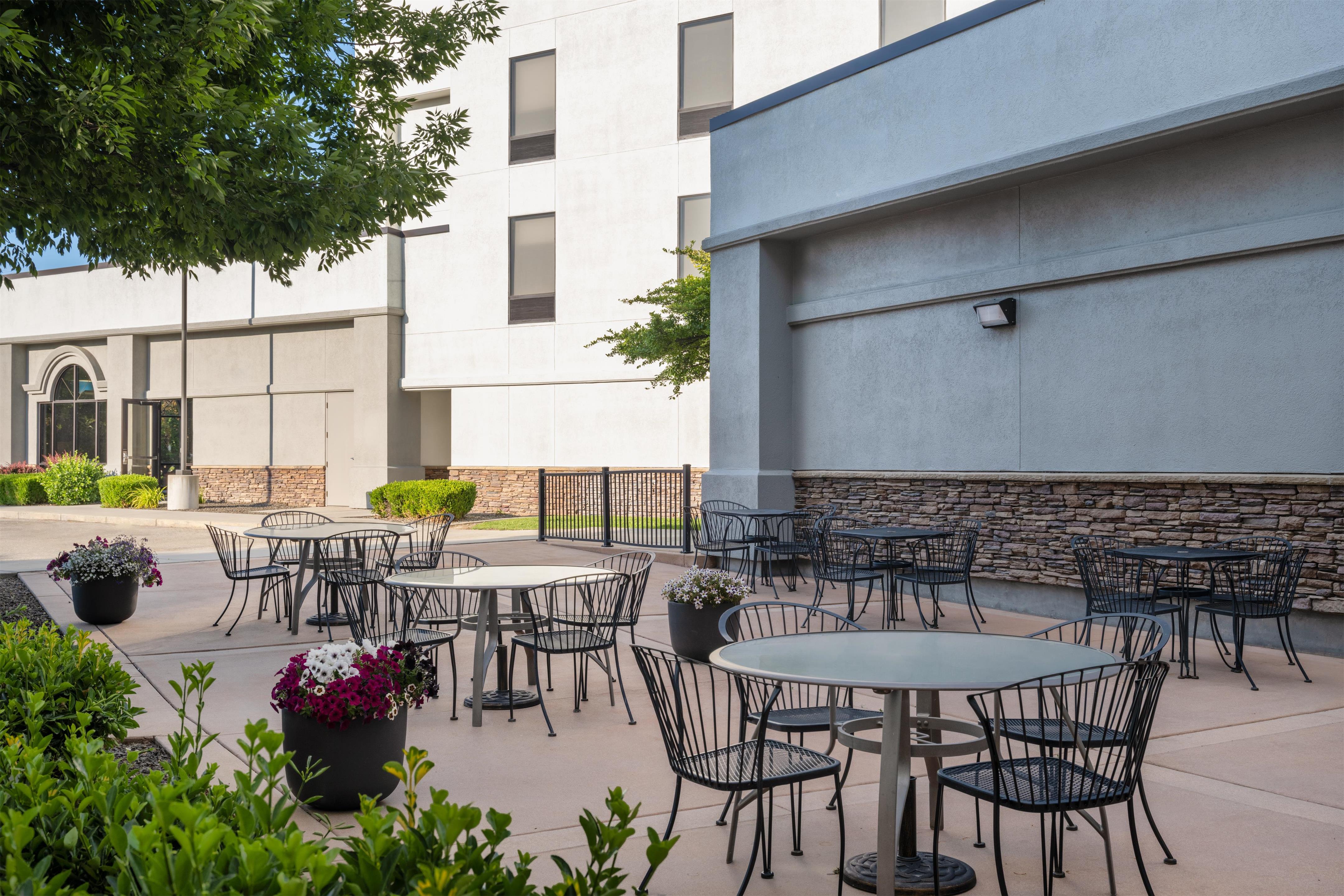 Exterior | Hampton Inn & Suites Boise-Meridian