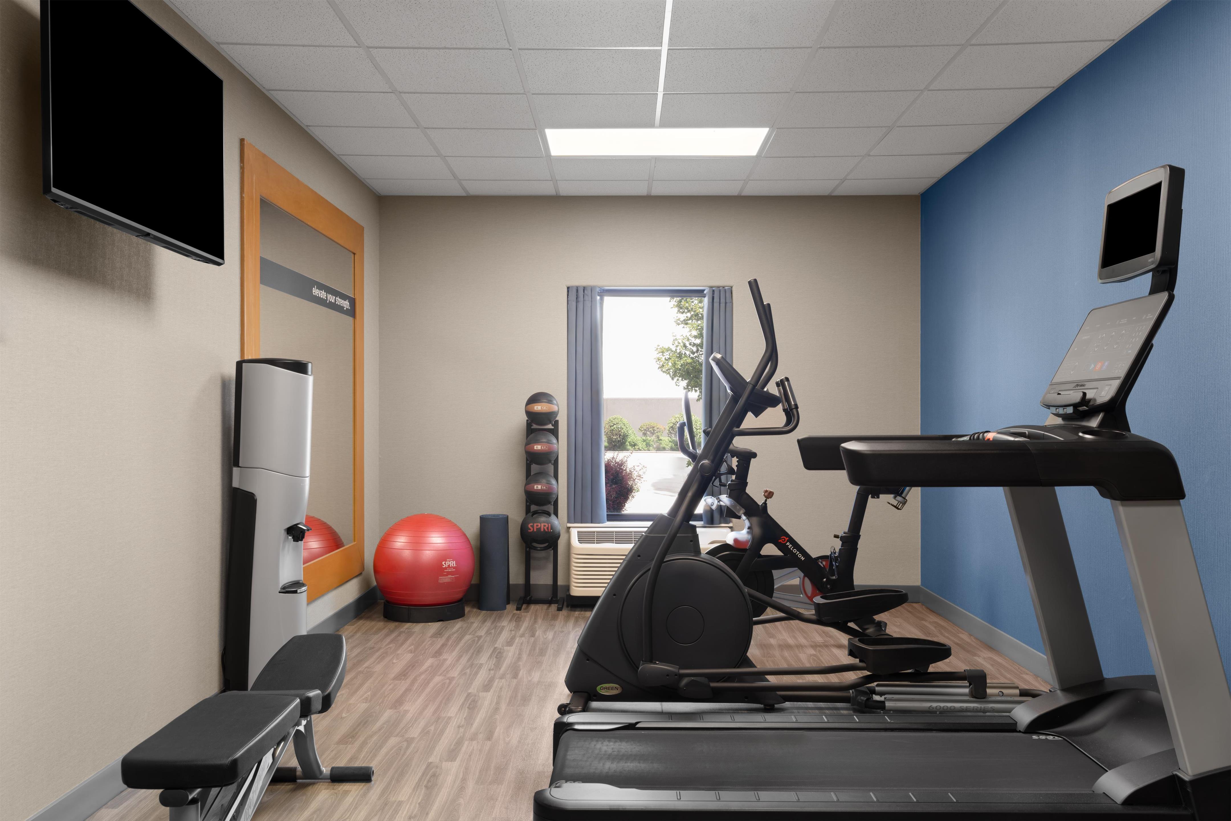 Health club fitness center gym | Hampton Inn & Suites Boise-Meridian