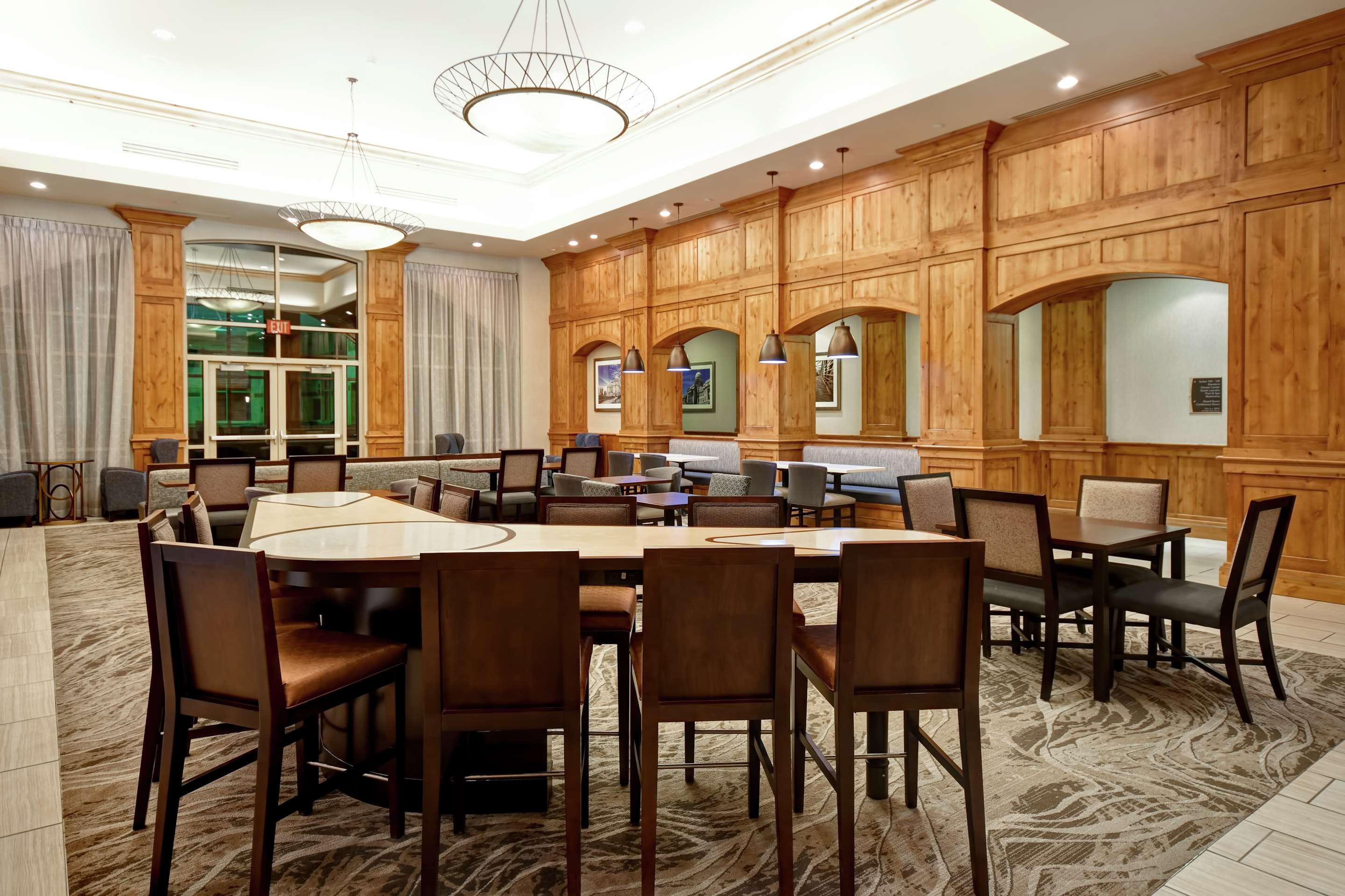 Lobby | Homewood Suites by Hilton Boise