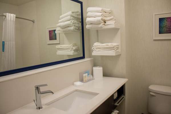  - Hampton Inn Boise Airport - I-84, Exit 53