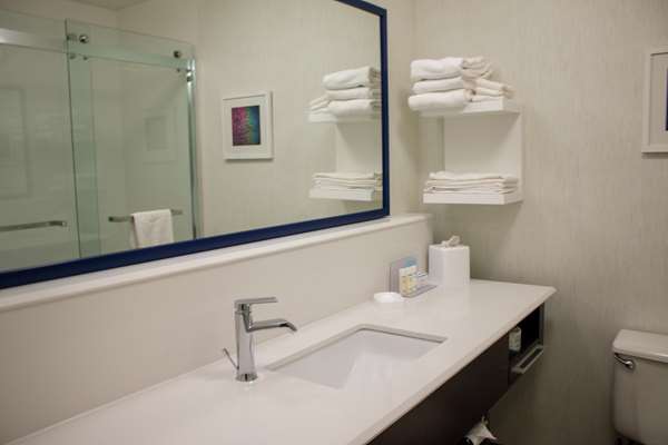  - Hampton Inn Boise Airport - I-84, Exit 53