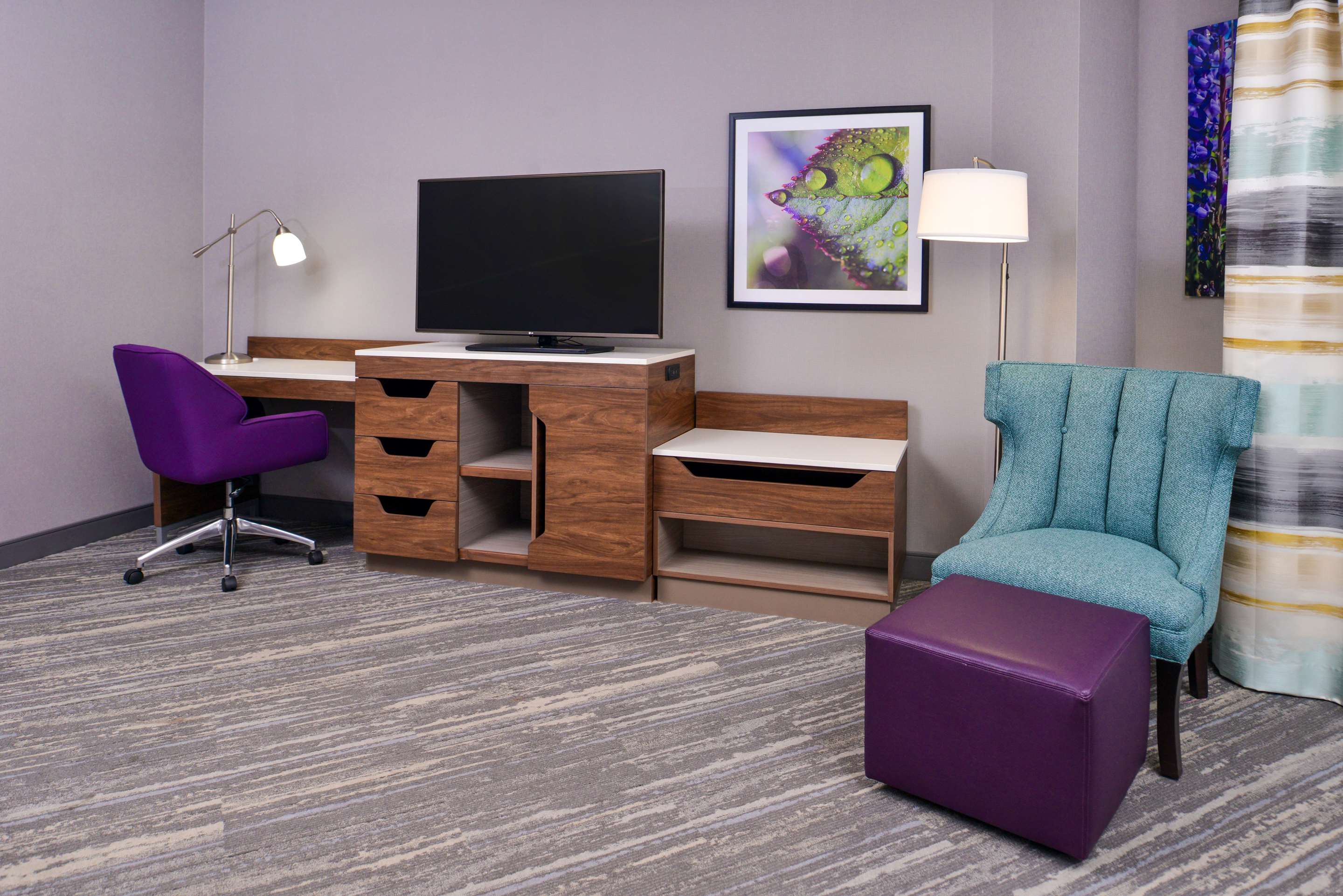 Guest room