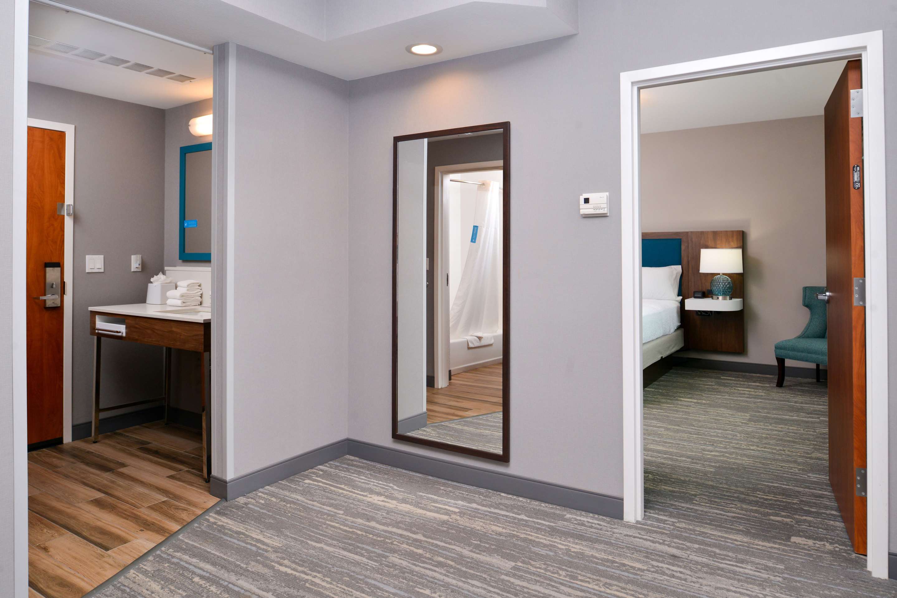 Guest room