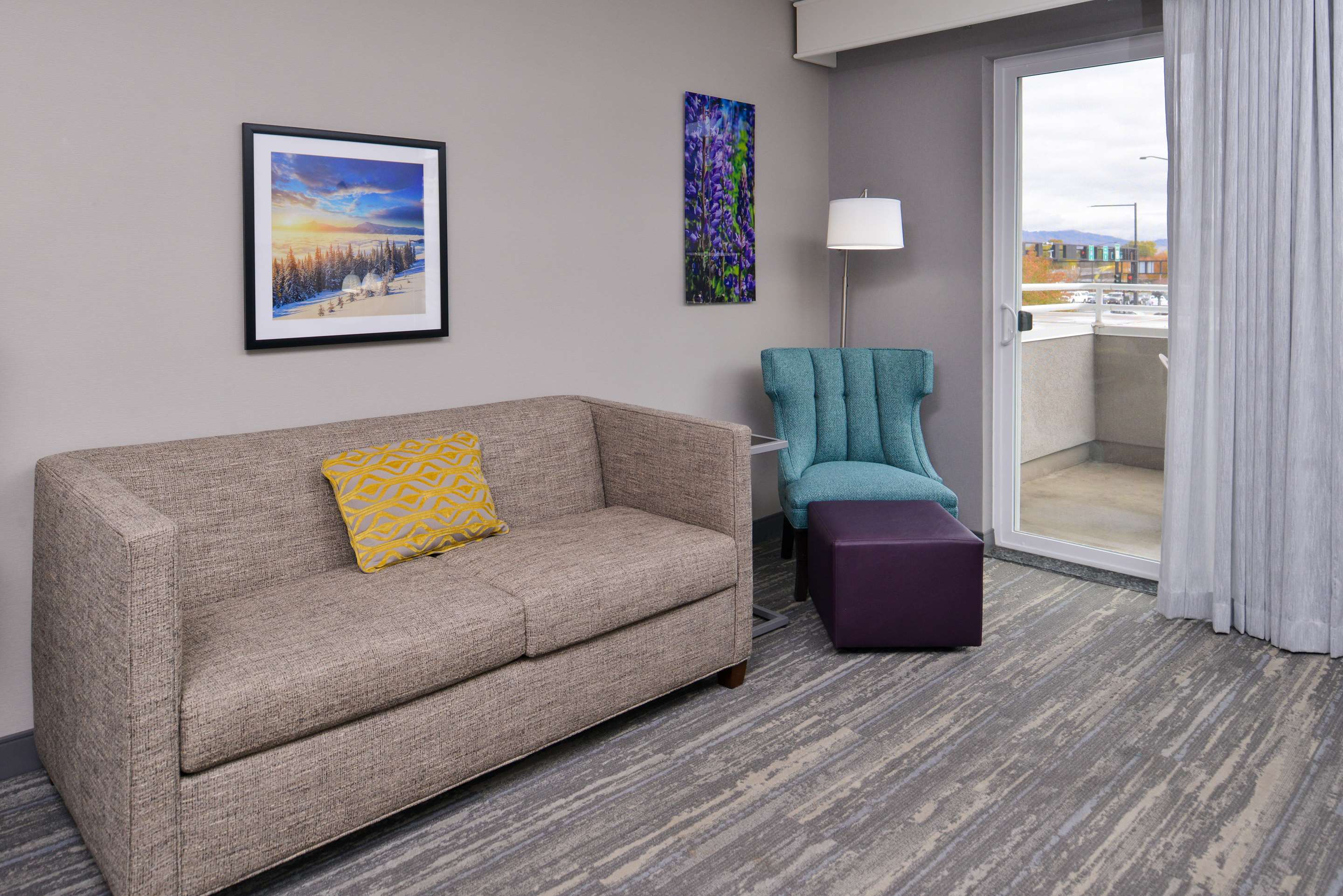 Guest room