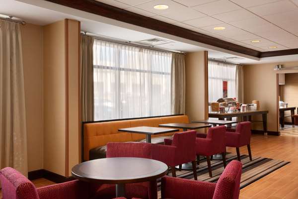 Restaurant - Hampton Inn Braintree - I-93, Exit 6