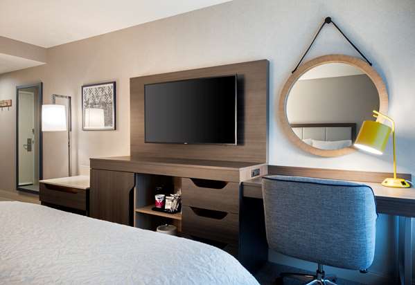  - Hampton Inn Cambridge