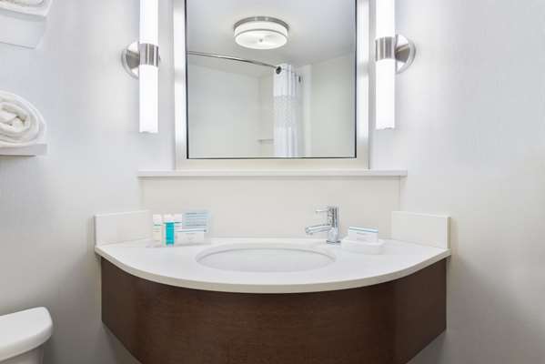  - Hampton Inn Marlborough - I-495, Exit 63B