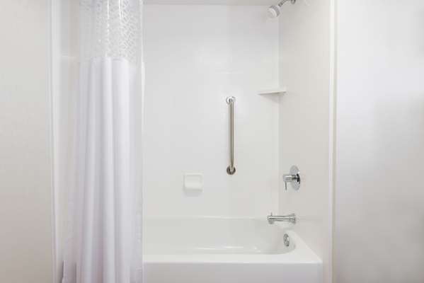  - Hampton Inn Marlborough - I-495, Exit 63B