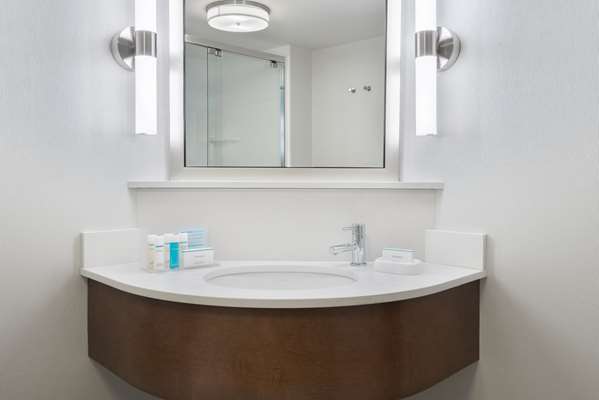  - Hampton Inn Marlborough - I-495, Exit 63B