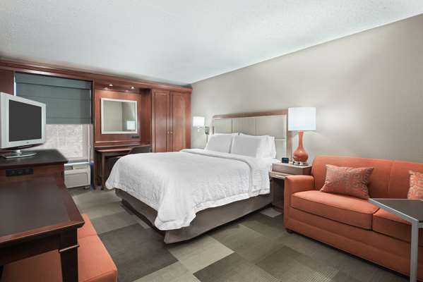  - Hampton Inn Marlborough - I-495, Exit 63B
