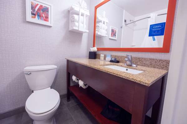  - Hampton Inn Haverhill - I-495, Exit 107