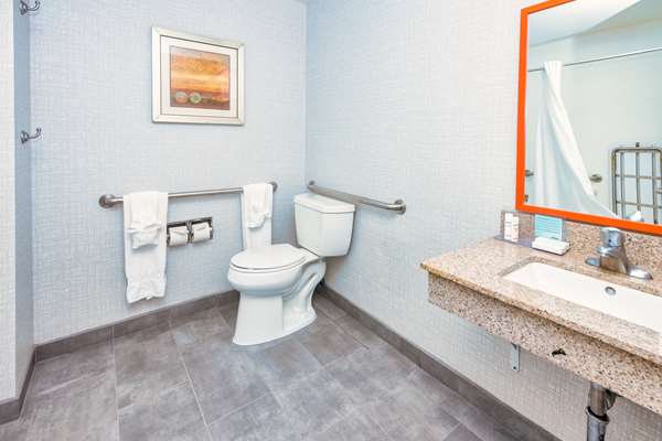 - Hampton Inn Haverhill - I-495, Exit 107