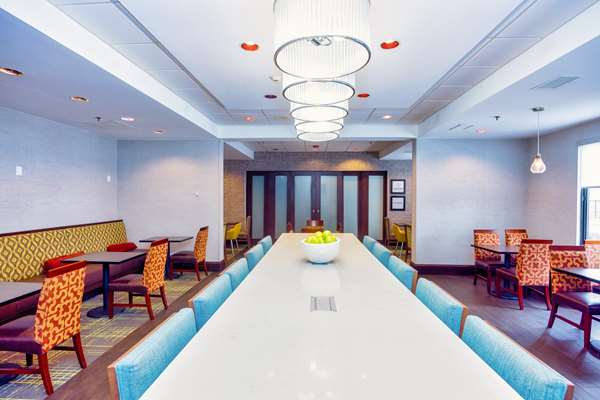 Amenities - Hampton Inn Haverhill - I-495, Exit 107