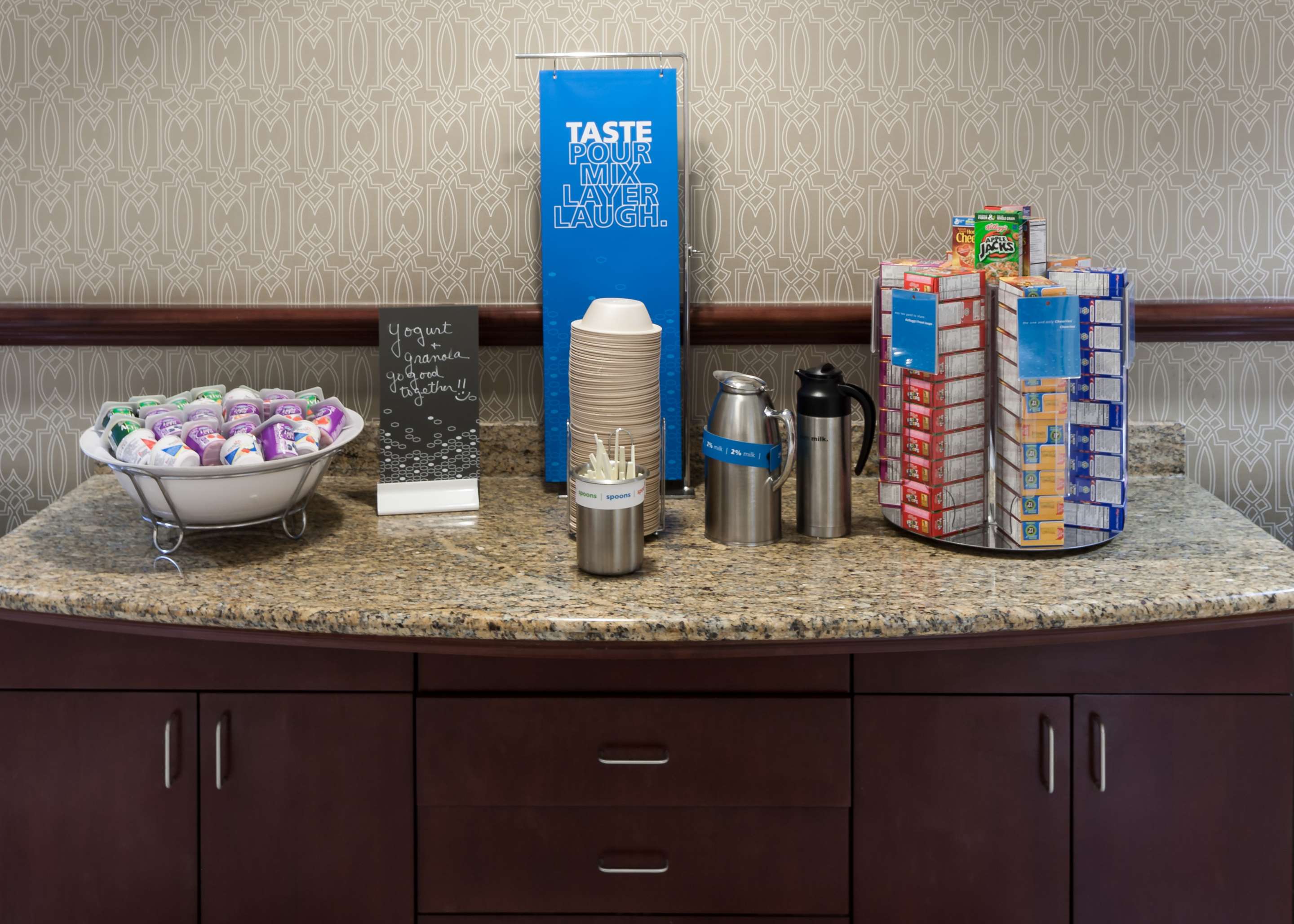 Restaurant | Hampton Inn & Suites Westford-Chelmsford