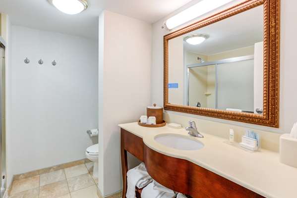  - Hampton Inn & Suites Westford - I-495, Exit 83