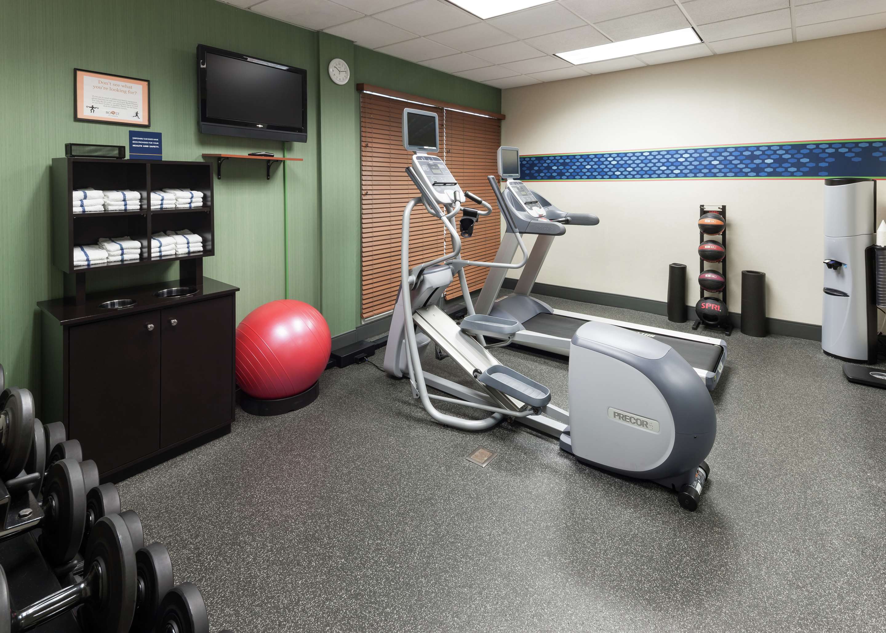 Health club fitness center gym | Hampton Inn & Suites Westford-Chelmsford