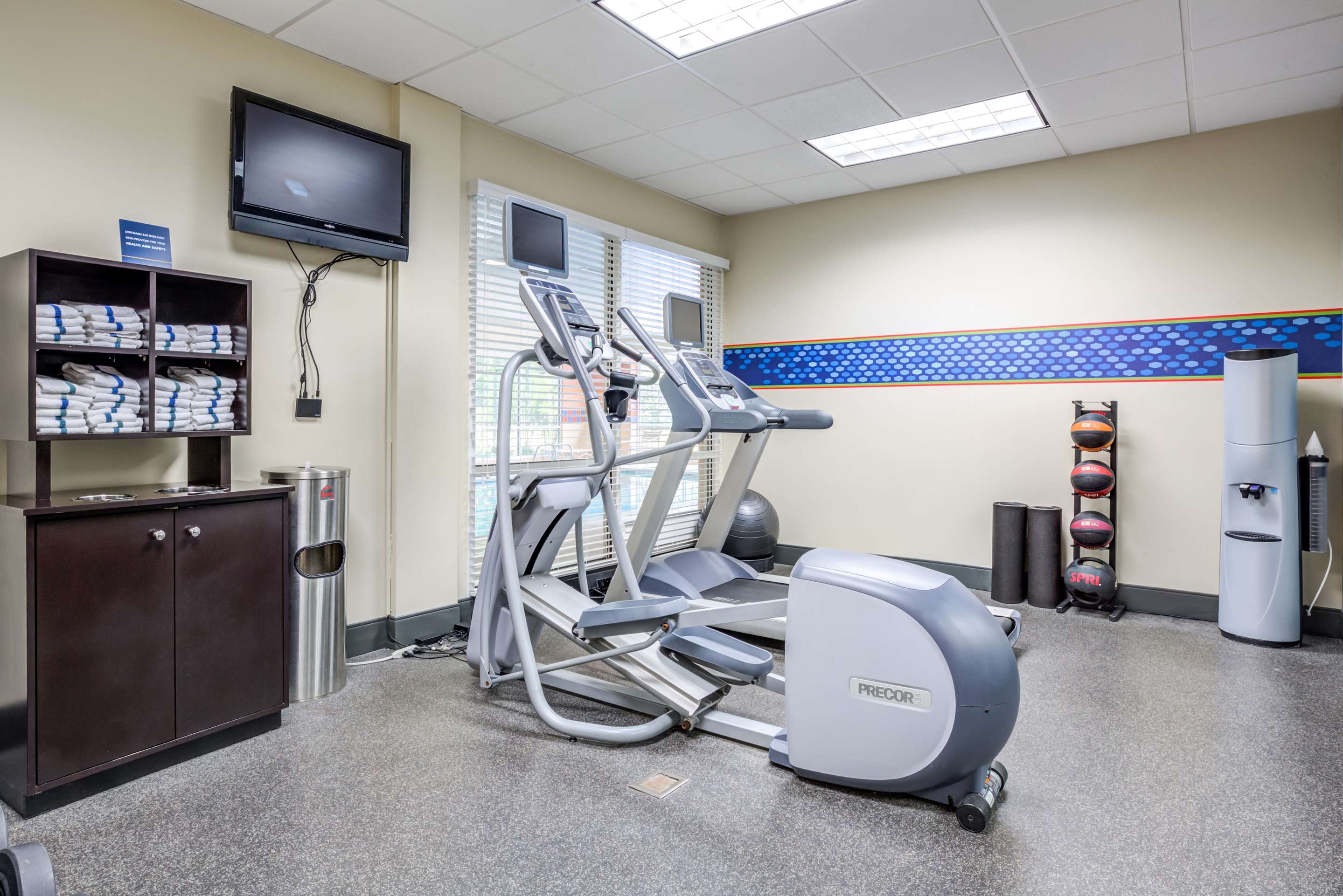 Health club fitness center gym | Hampton Inn & Suites Westford-Chelmsford