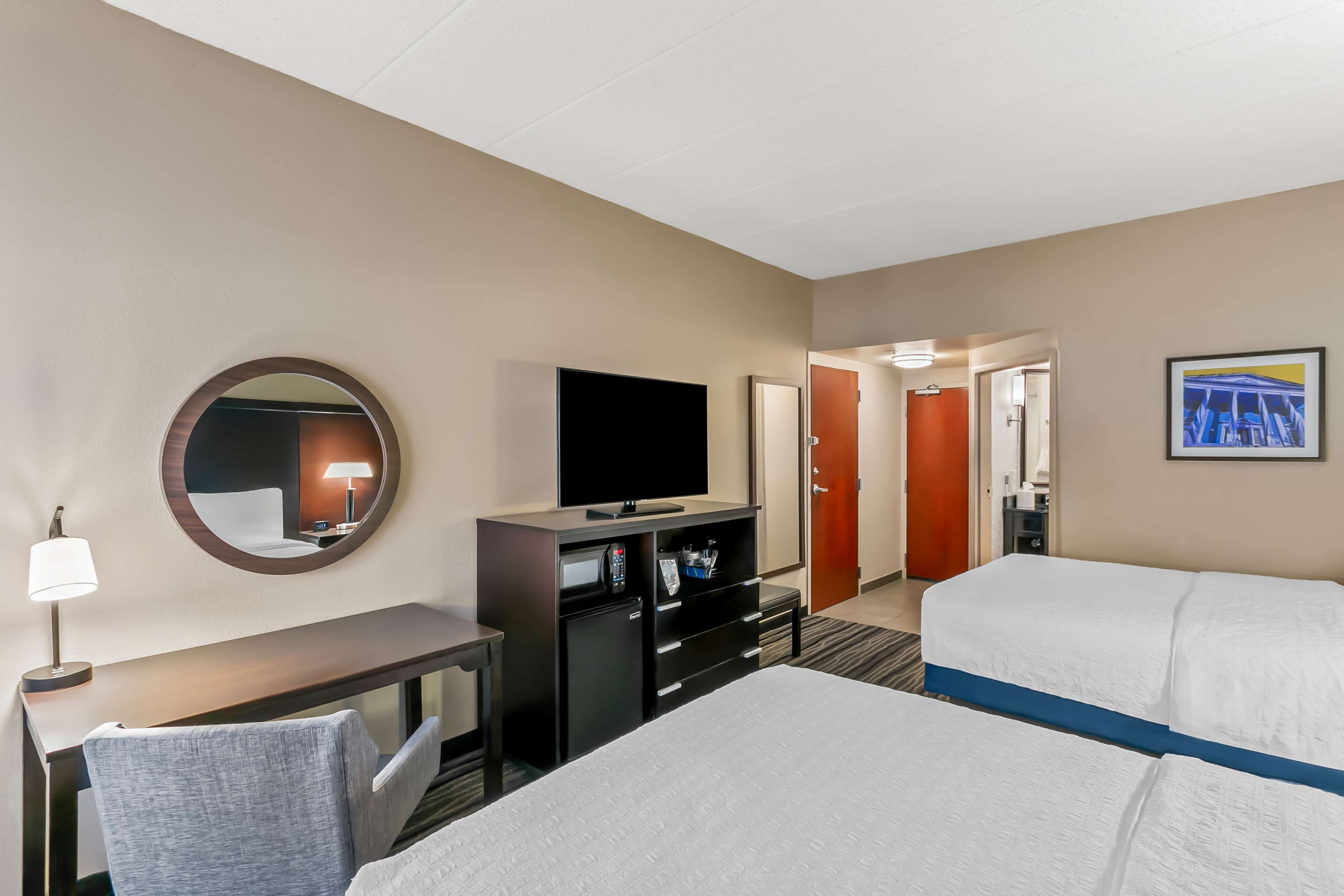 Hampton Inn by Hilton Bowie Room Type - 2 QNS MICROWV FRIDGE NS