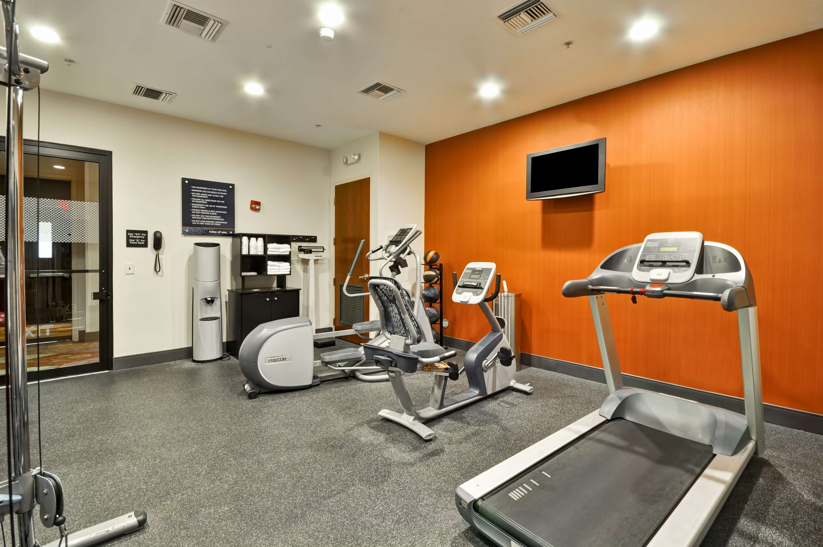 Health club fitness center gym | Hampton Inn & Suites Boynton Beach