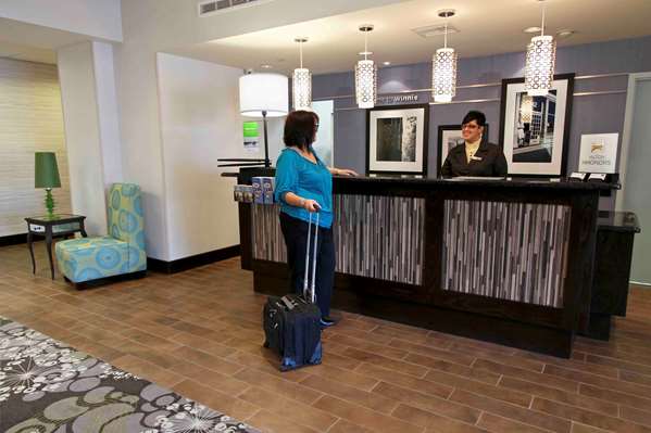  - Hampton Inn & Suites Winnie - I-10, Exit 829