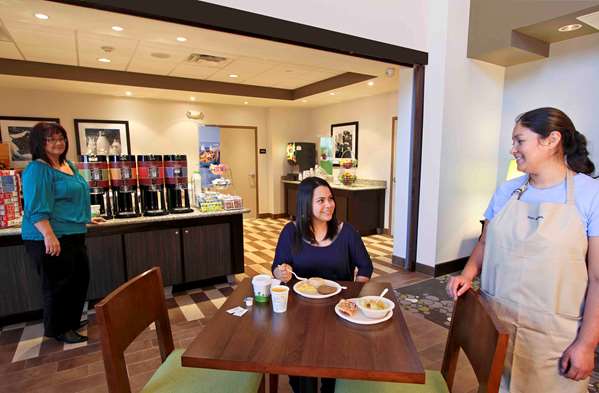 Restaurant - Hampton Inn & Suites Winnie - I-10, Exit 829