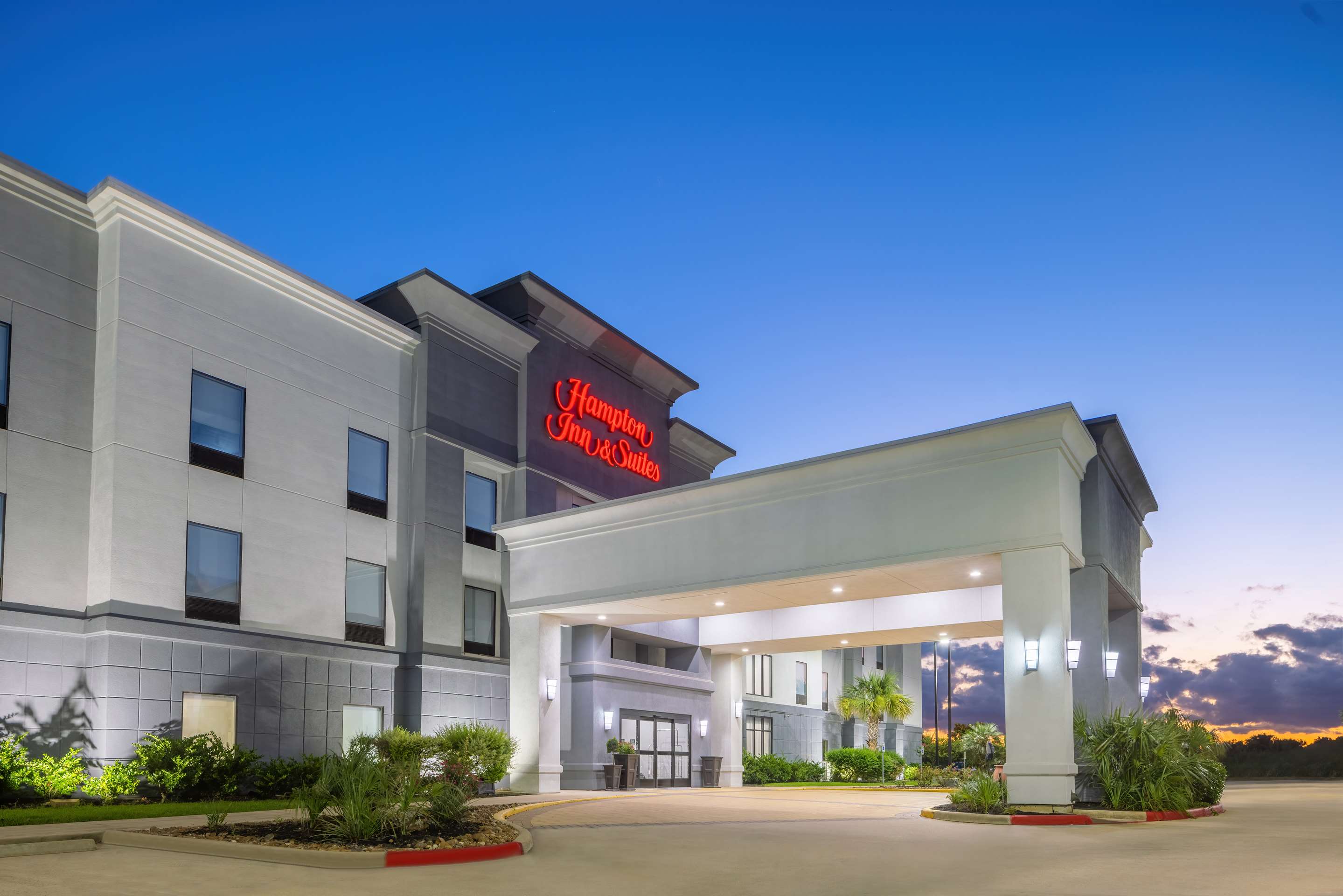 Exterior | Hampton Inn & Suites Brenham