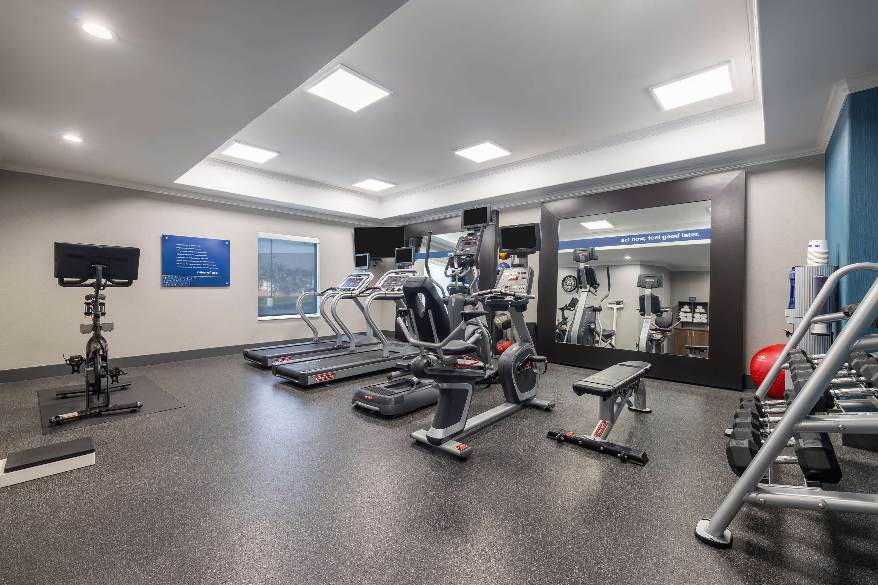 Health club fitness center gym | Hampton Inn & Suites Brenham