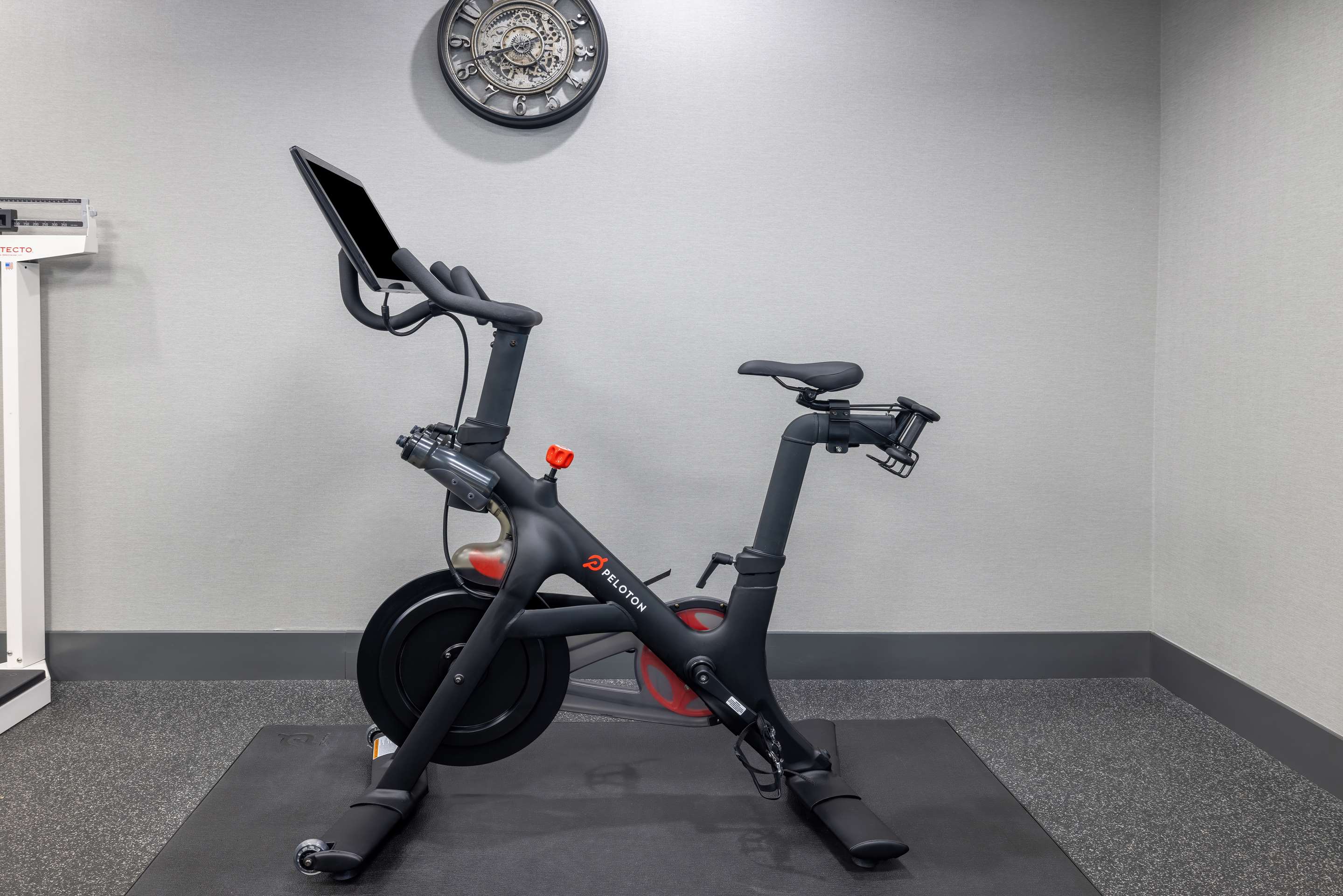 Health club fitness center gym | Hampton Inn & Suites Brenham
