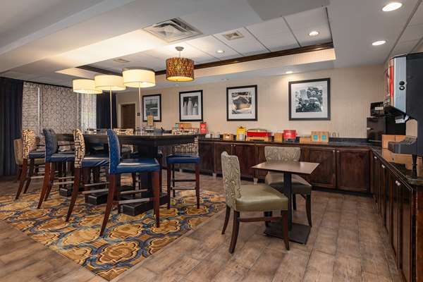 Amenities - Hampton Inn Bristol - I-81, Exit 74A