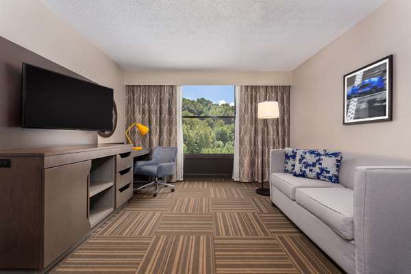  - Hampton Inn Bristol - I-81, Exit 74A